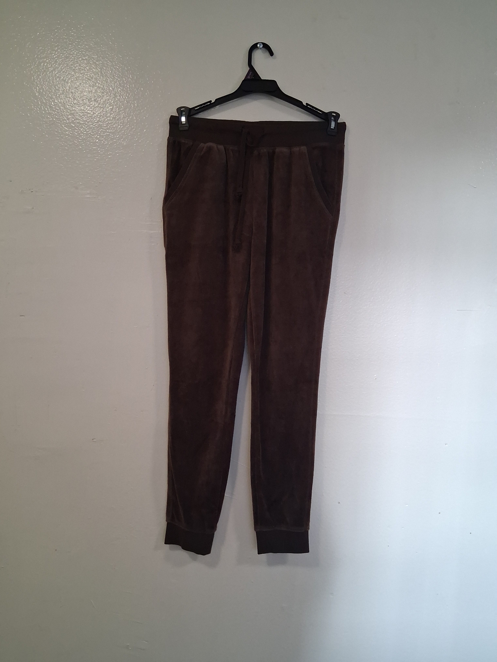 Fashion Nova Brown Velour Jogger Pants
